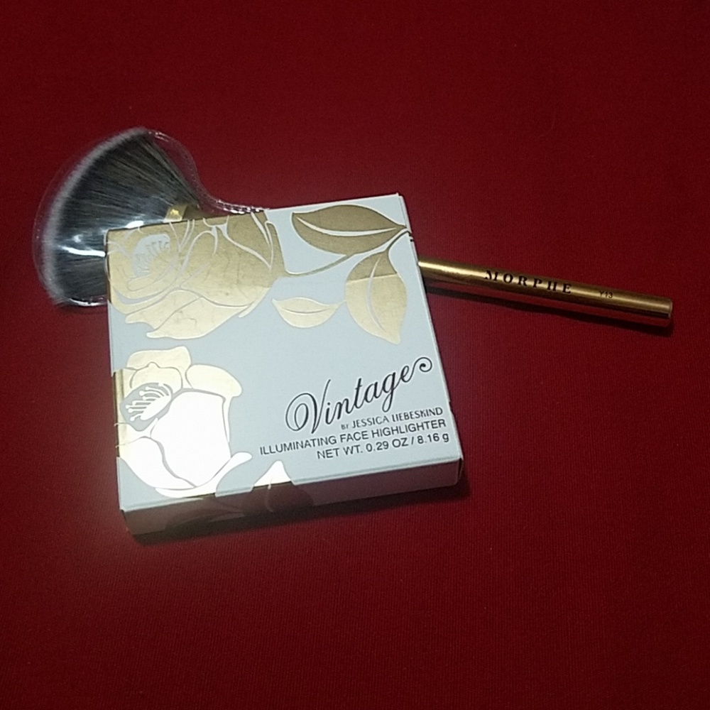 Bundle Rose Gold Vintage Highlighter and Morphe